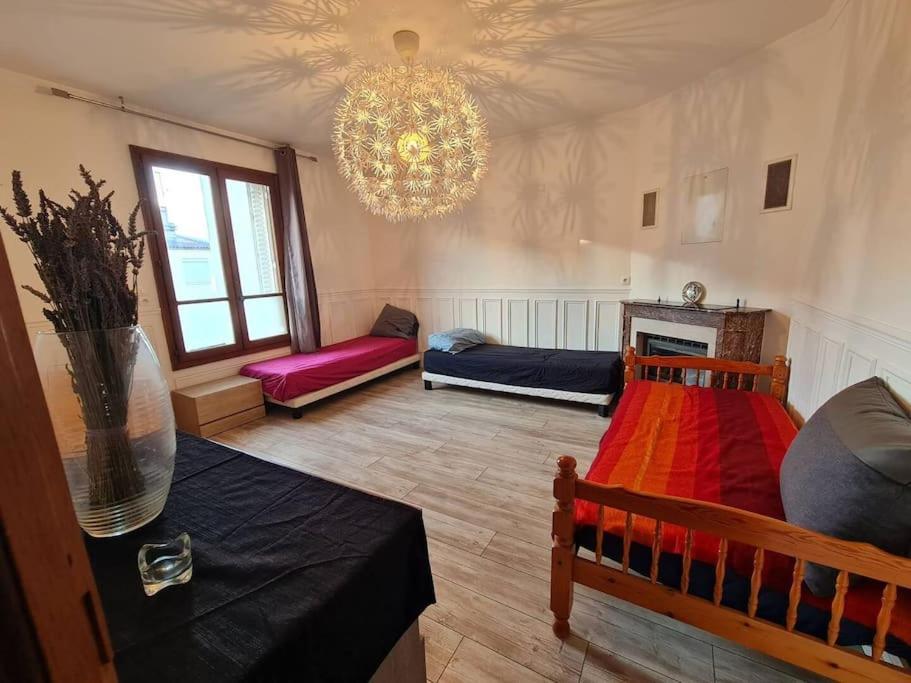Grand Appart - Avec Terrasse Reims Esterno foto