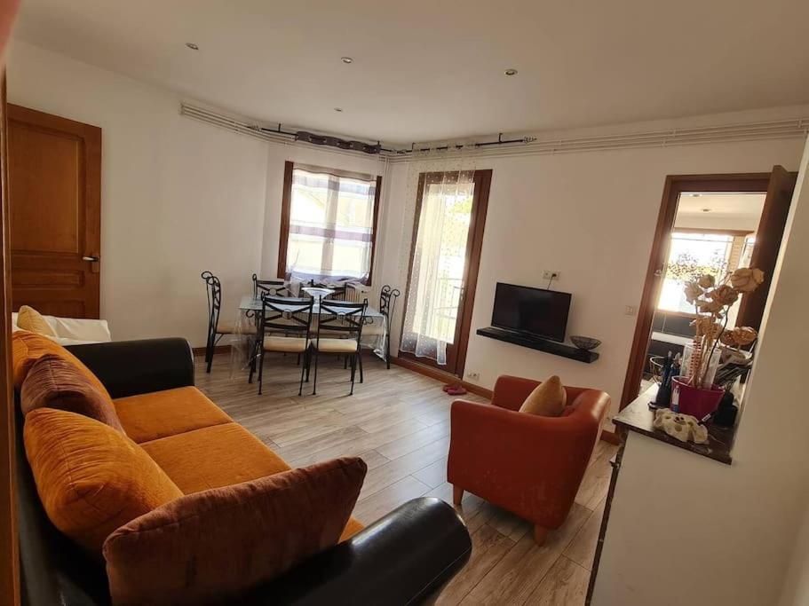Grand Appart - Avec Terrasse Reims Esterno foto